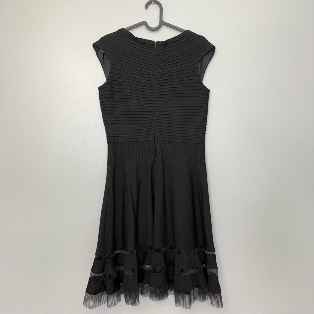 Designer Tadashi Shoji Pintuck Jersey Portrait Cocktail sz Small - Picture 6 of 13